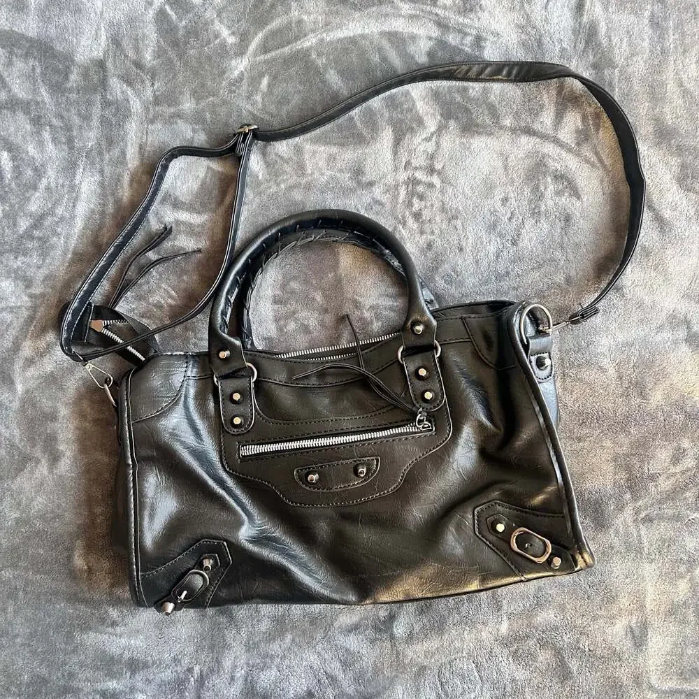 Classic Black City Moto Style Bag – Vegan Leather, Edgy & Practical - Picture 2 of 8